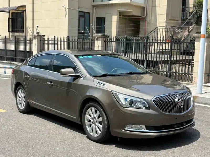 Buick LaCrosse 2013 2.4L SIDI Elite Comfort — миниатюра 3