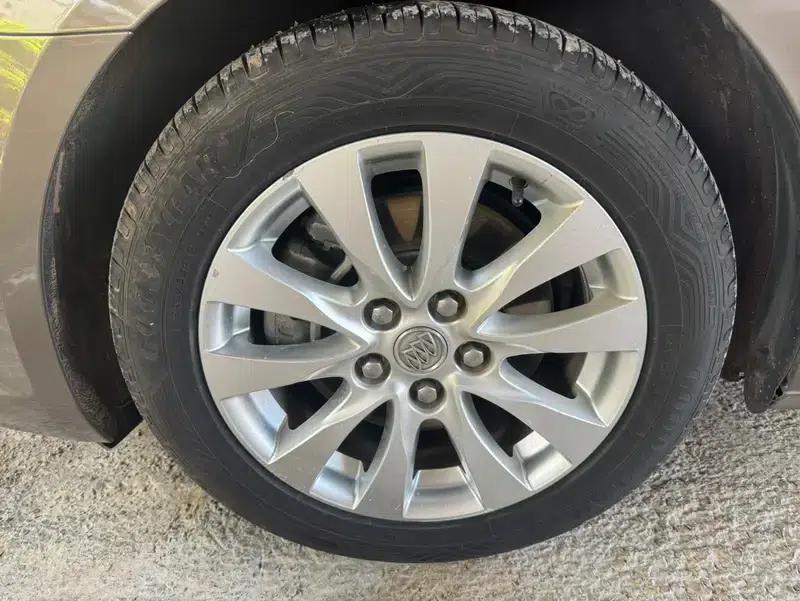 Buick LaCrosse 2013 2.4L SIDI Elite Comfort — миниатюра 10