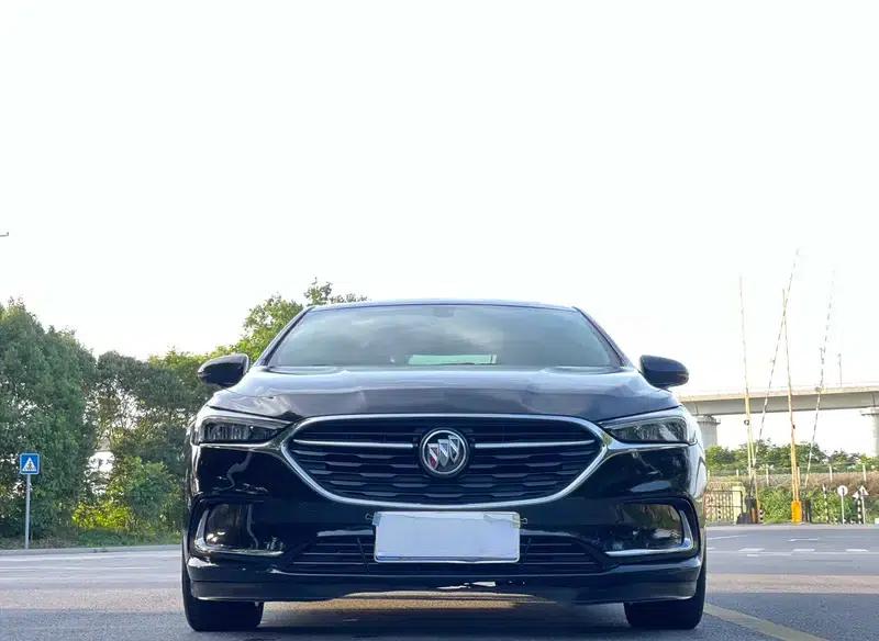 Buick LaCrosse 2019 28T Luxury Edition — миниатюра 2