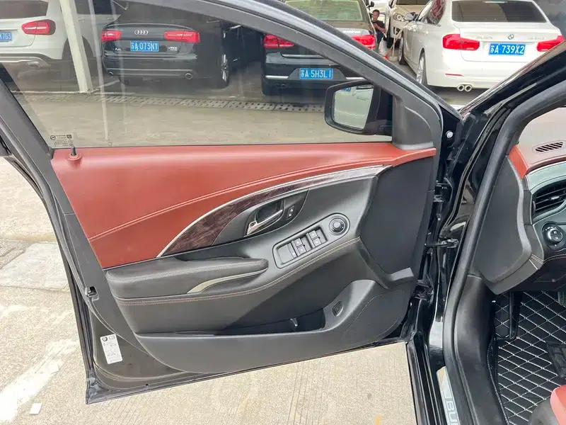 Buick LaCrosse 2013 2.4L SIDI Luxury Comfort Model — миниатюра 28