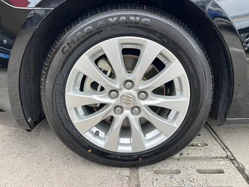 Buick LaCrosse 2013 2.4L SIDI Luxury Comfort Model — миниатюра 7