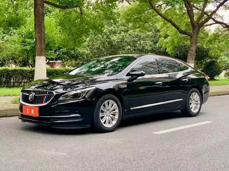 Buick LaCrosse 2018 20T Elite — миниатюра 1