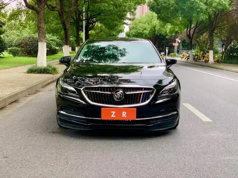 Buick LaCrosse 2018 20T Elite — миниатюра 2