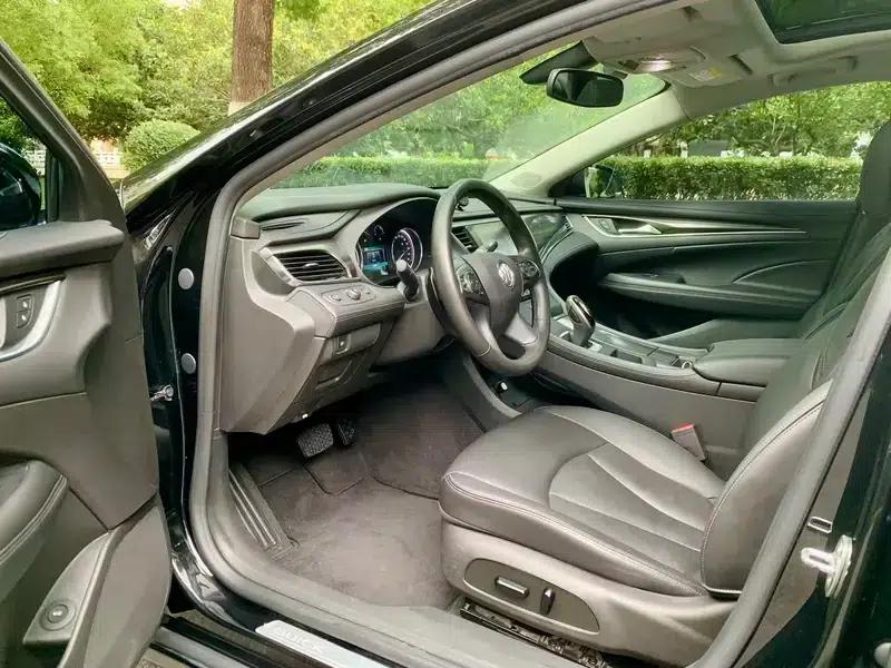 Buick LaCrosse 2018 20T Elite — миниатюра 11