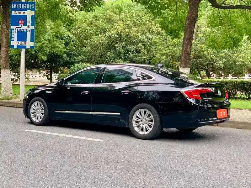 Buick LaCrosse 2018 20T Elite — миниатюра 4
