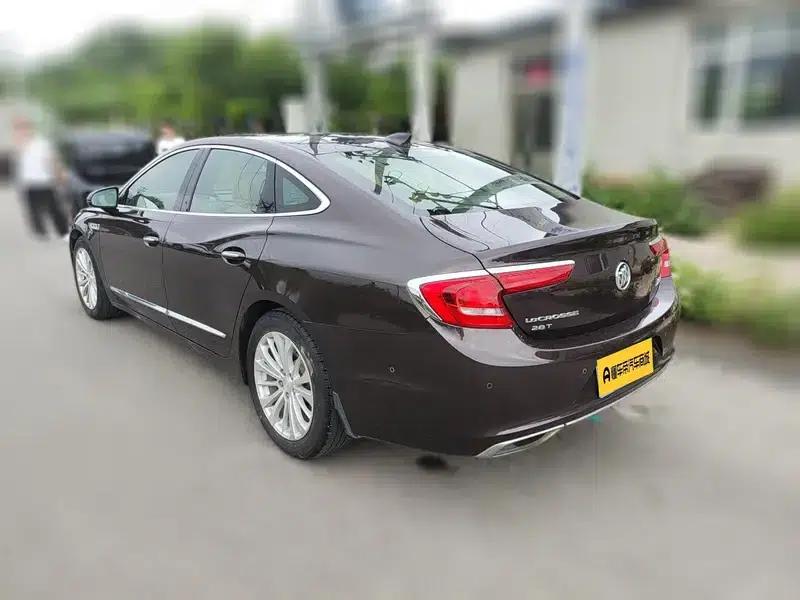 Buick LaCrosse 2018 28T Elite — миниатюра 6