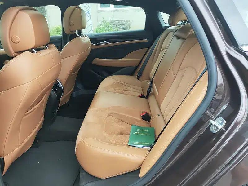 Buick LaCrosse 2018 28T Elite — миниатюра 9