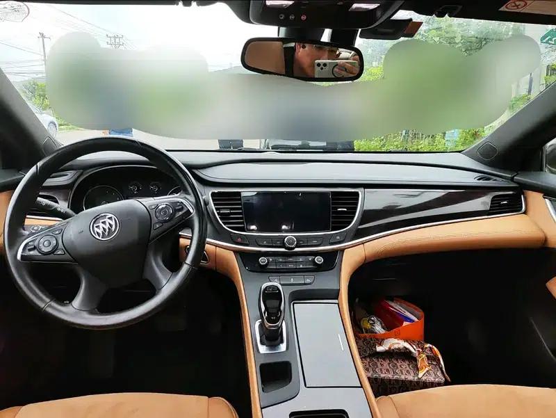 Buick LaCrosse 2018 28T Elite — миниатюра 10