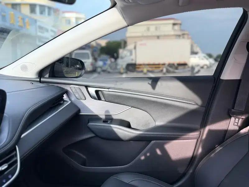 Buick LaCrosse 2023 25T CVT Exceeding Edition — миниатюра 12
