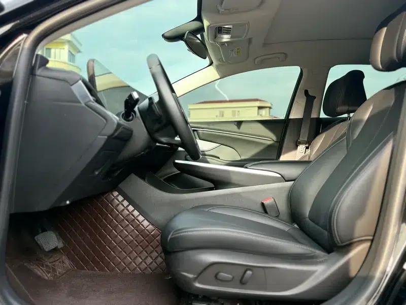 Buick LaCrosse 2023 25T CVT Exceeding Edition — миниатюра 22