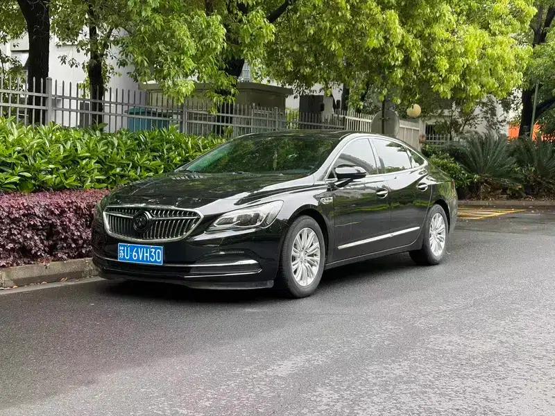 Buick LaCrosse 2016 20T Elite — миниатюра 1