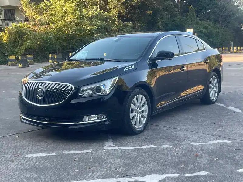 Buick LaCrosse 2013 2.4L SIDI Elite Comfort — миниатюра 1