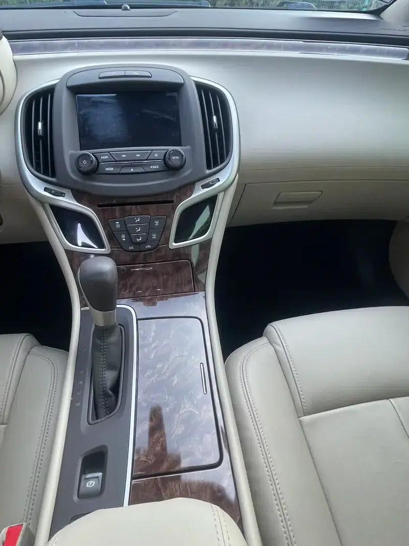 Buick LaCrosse 2013 2.4L SIDI Elite Comfort — миниатюра 11