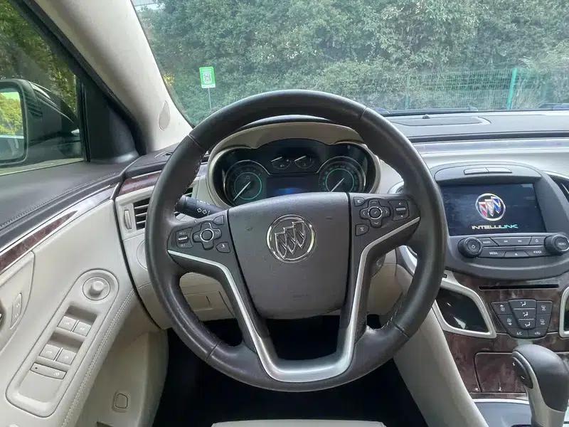 Buick LaCrosse 2013 2.4L SIDI Elite Comfort — миниатюра 13