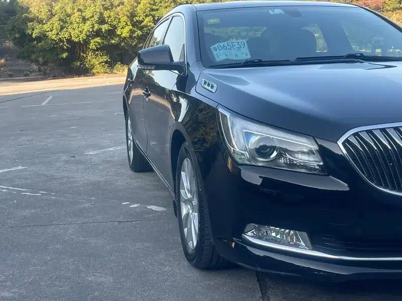 Buick LaCrosse 2013 2.4L SIDI Elite Comfort — миниатюра 9