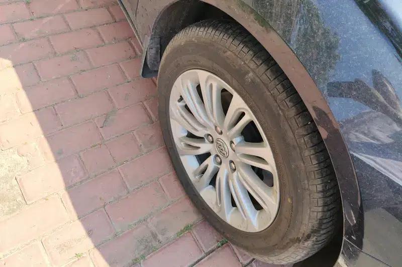 Buick LaCrosse 2016 Facelift 20T Leading Edition — миниатюра 6