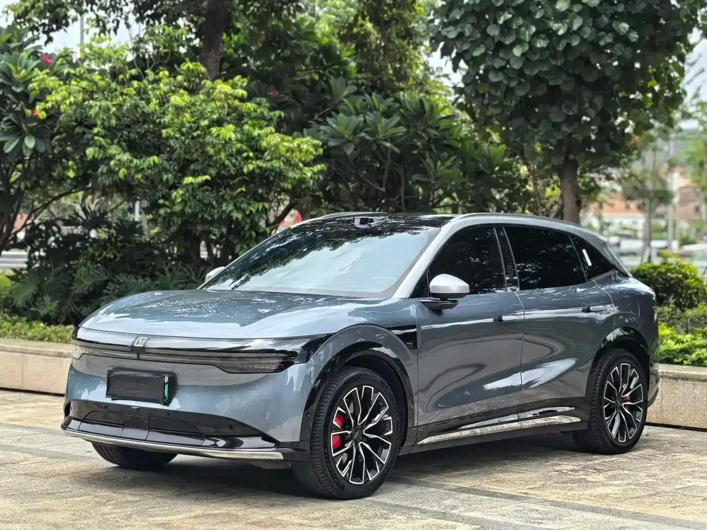 Jike 7X 2025 75kWh Rear-Wheel Drive Intelligent Driving Edition — миниатюра 1