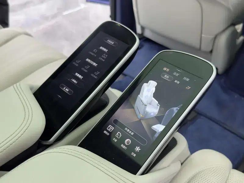 Century 2023 2.0T 7-Seat Luxury Edition — миниатюра 15
