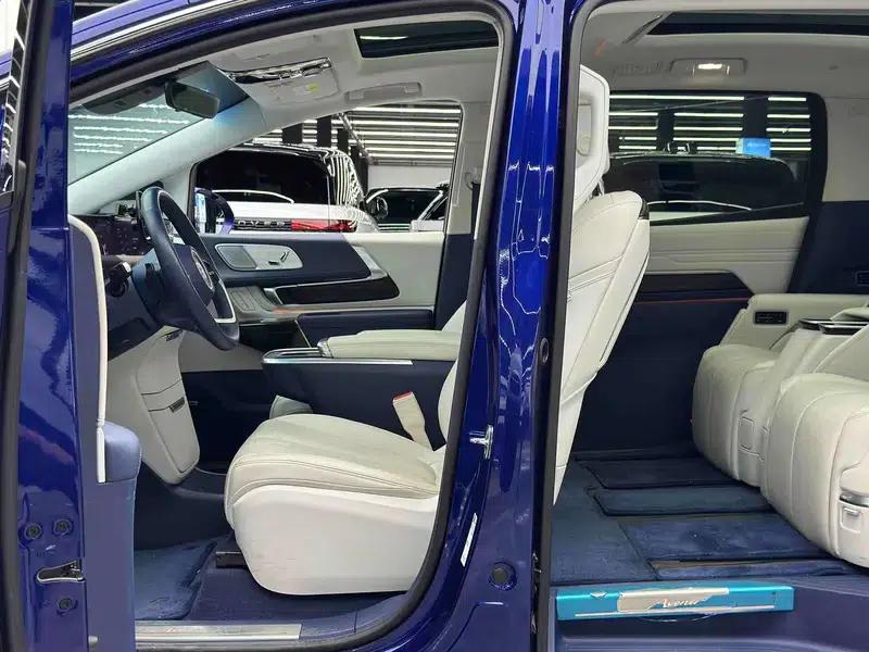 Century 2023 2.0T 7-Seat Luxury Edition — миниатюра 17