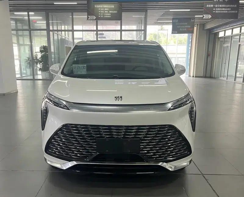 Century 2025 2.0T Six-Seat Luxury Edition — миниатюра 2