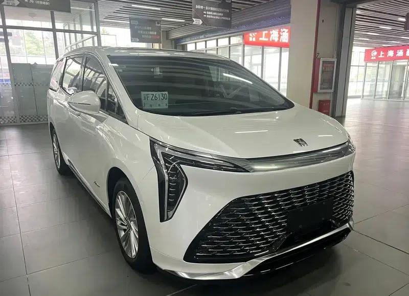 Century 2025 2.0T Six-Seat Luxury Edition — миниатюра 3