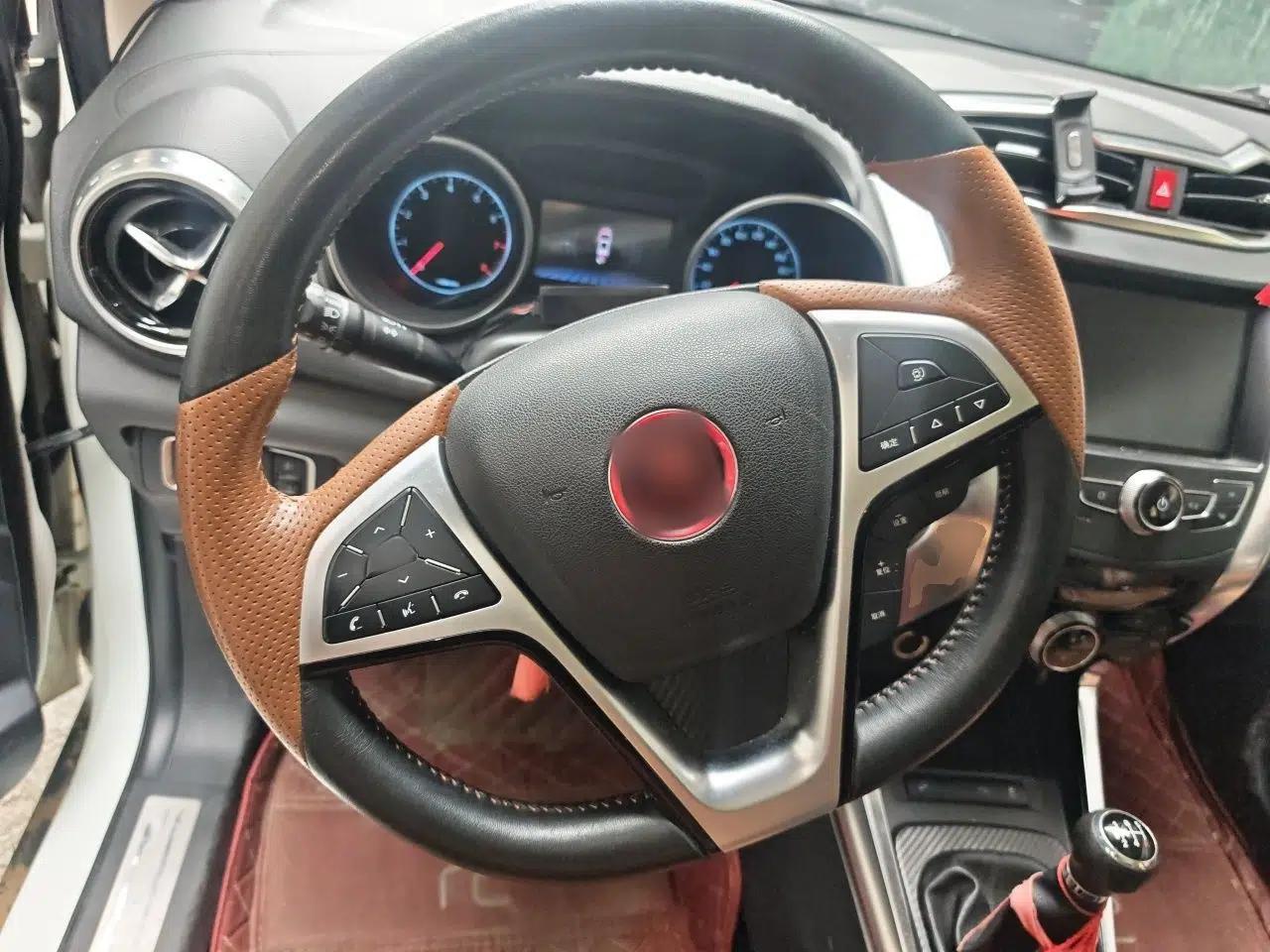 BYD Yuan 2016 1.5L Manual Luxury Version — миниатюра 14