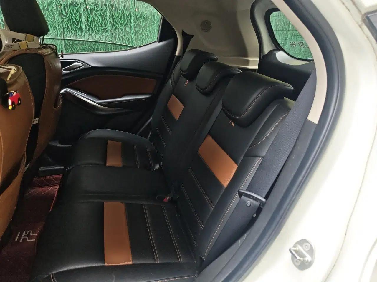 BYD Yuan 2016 1.5L Manual Luxury Version — миниатюра 21