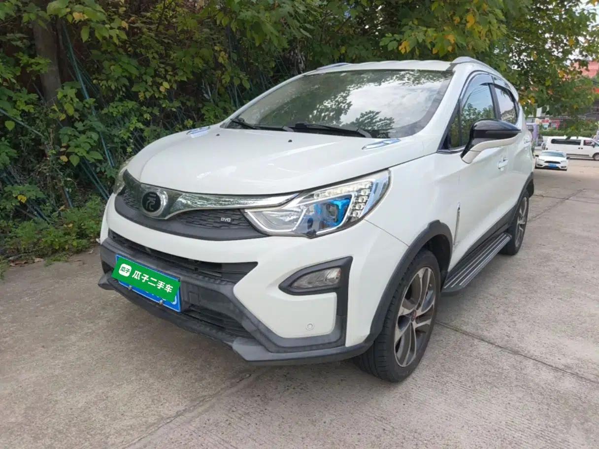 BYD Yuan 2016 1.5L Automatic Haoya Model — миниатюра 1