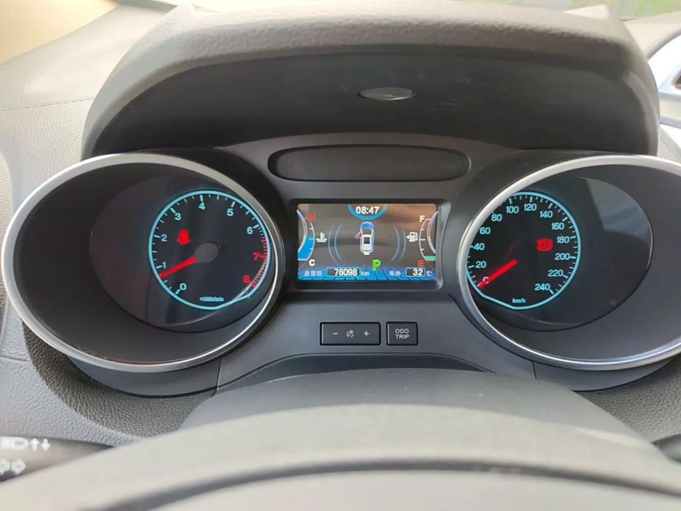 BYD Yuan 2016 1.5L Automatic Haoya Model — миниатюра 14