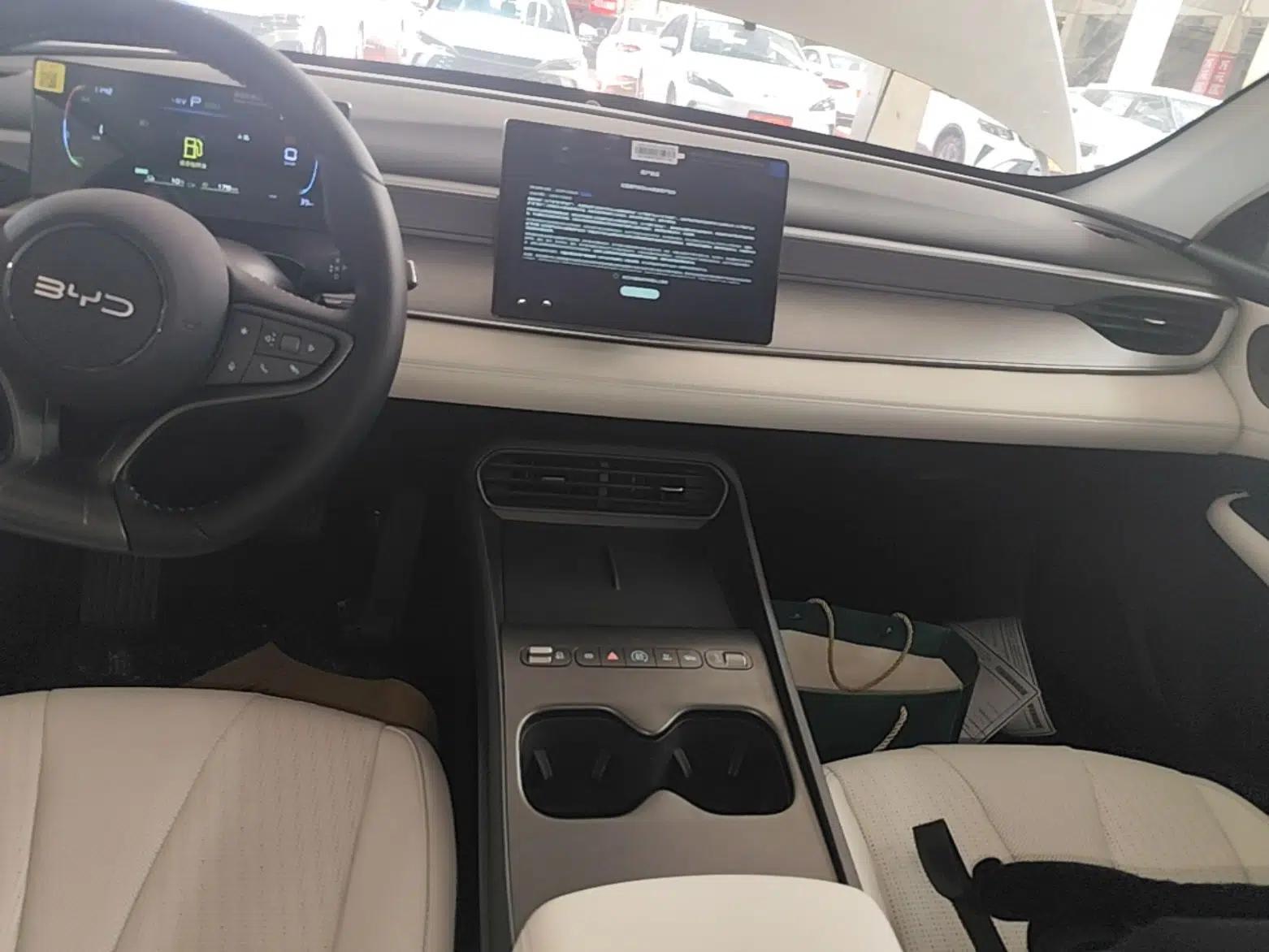 BYD Seal 05 DM-i 2026 DM-i 128KM Luxury Edition — миниатюра 15