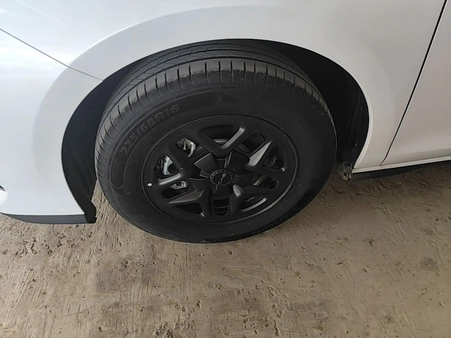 BYD Seal 05 DM-i 2026 DM-i 128KM Luxury Edition — миниатюра 10