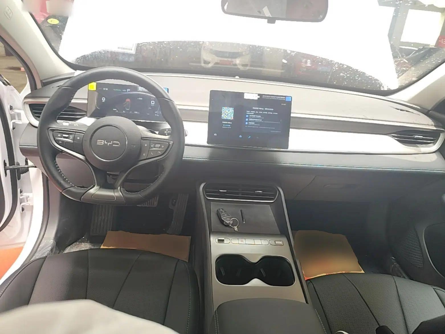 BYD Seal 05 DM-i 2026 DM-i 128KM Luxury Edition — миниатюра 12