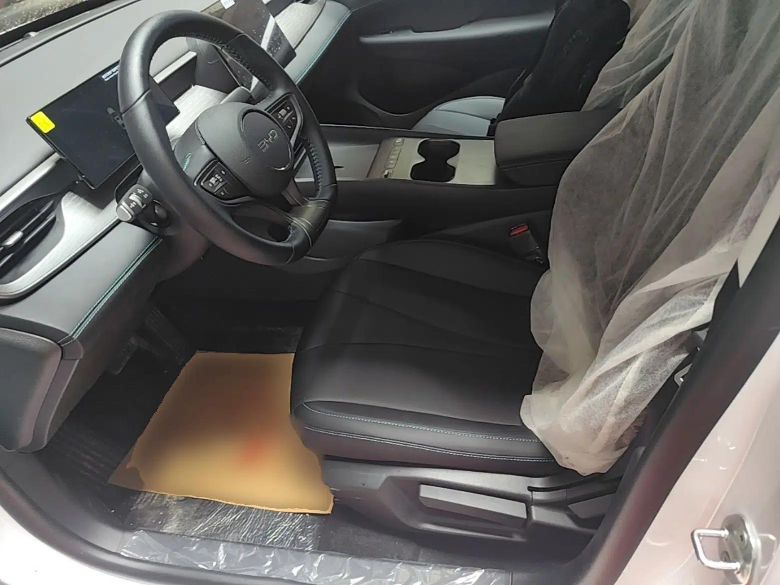 BYD Seal 05 DM-i 2026 DM-i 128KM Luxury Edition — миниатюра 17