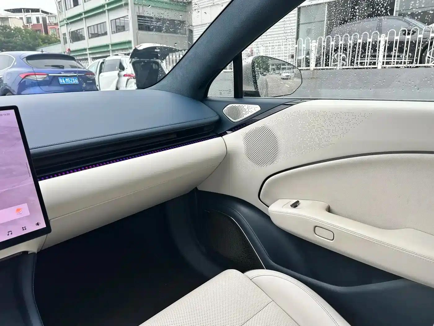 Extreme Krypton 007 2024 Rear-Wheel Drive Enhanced Version 75kWh — миниатюра 15