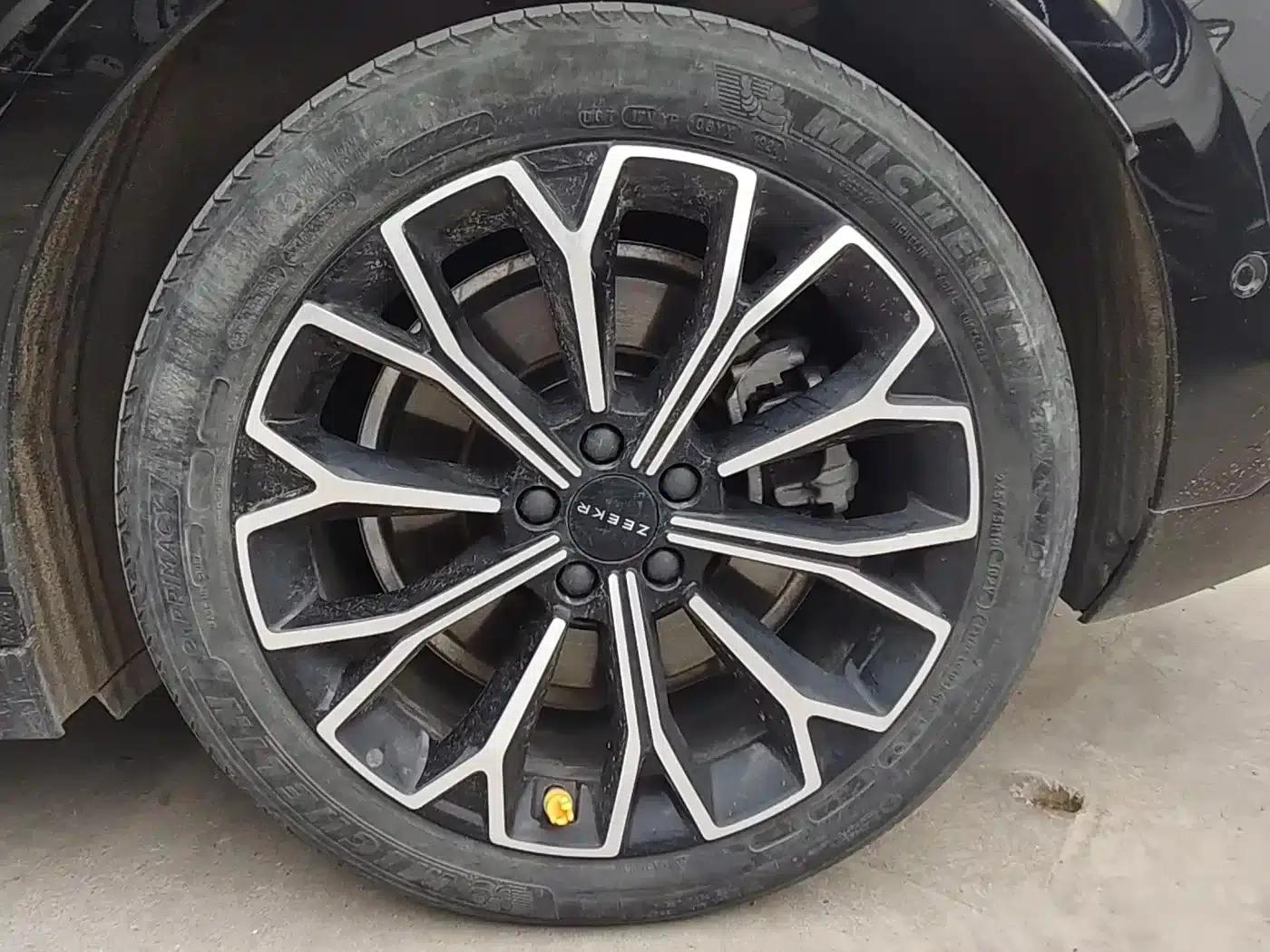 Extreme Krypton 007 2024 Rear-Wheel Drive Enhanced Version 75kWh — миниатюра 14