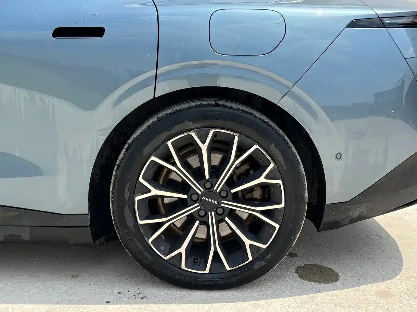 Extreme Krypton 007 2024 Rear-Wheel Drive Enhanced Version 75kWh — миниатюра 11