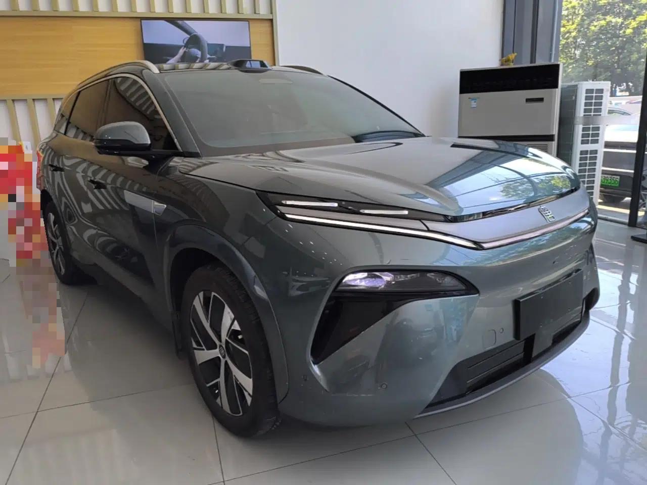 BYD Tang L 2025 EV 670KM LiDAR Flagship Version — миниатюра 3