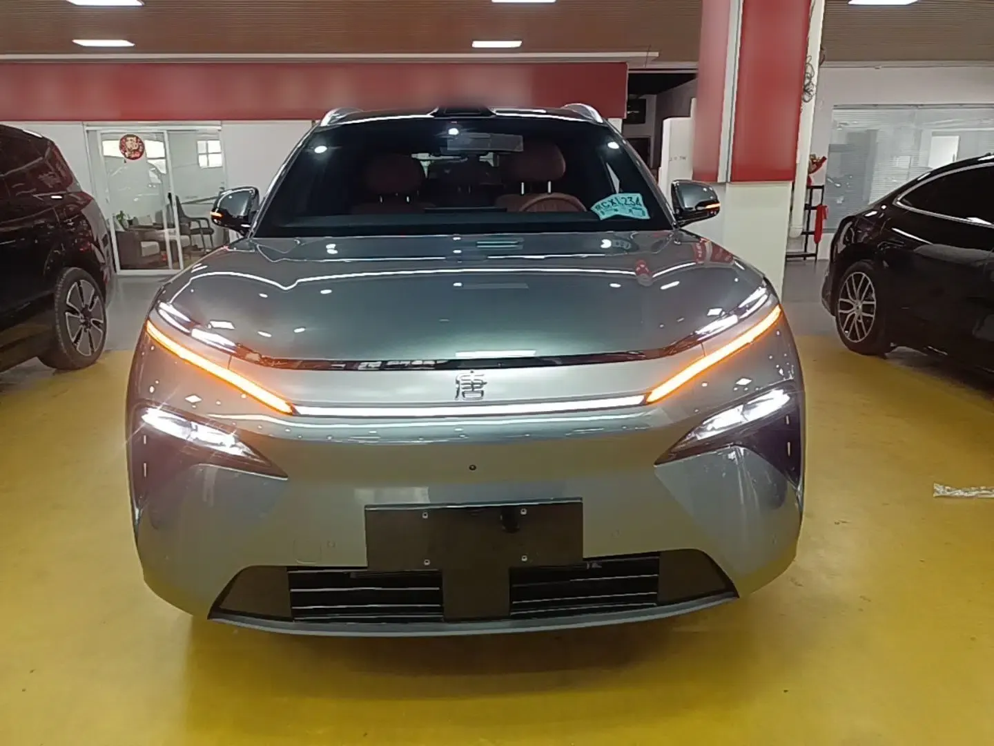 BYD Tang L 2025 EV with 670 km Range LiDAR and Premium Features — миниатюра 2