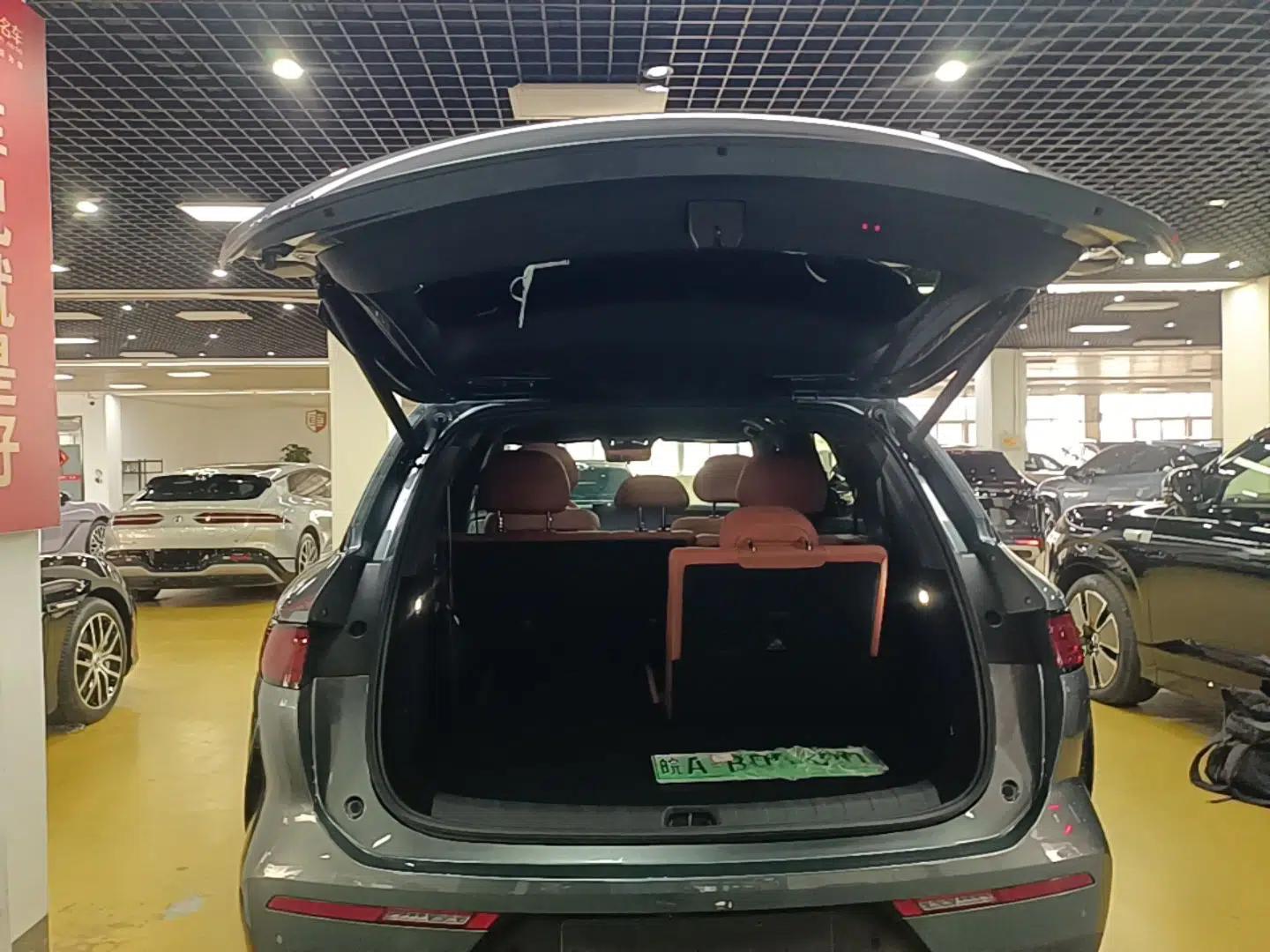 BYD Tang L 2025 EV with 670 km Range LiDAR and Premium Features — миниатюра 22