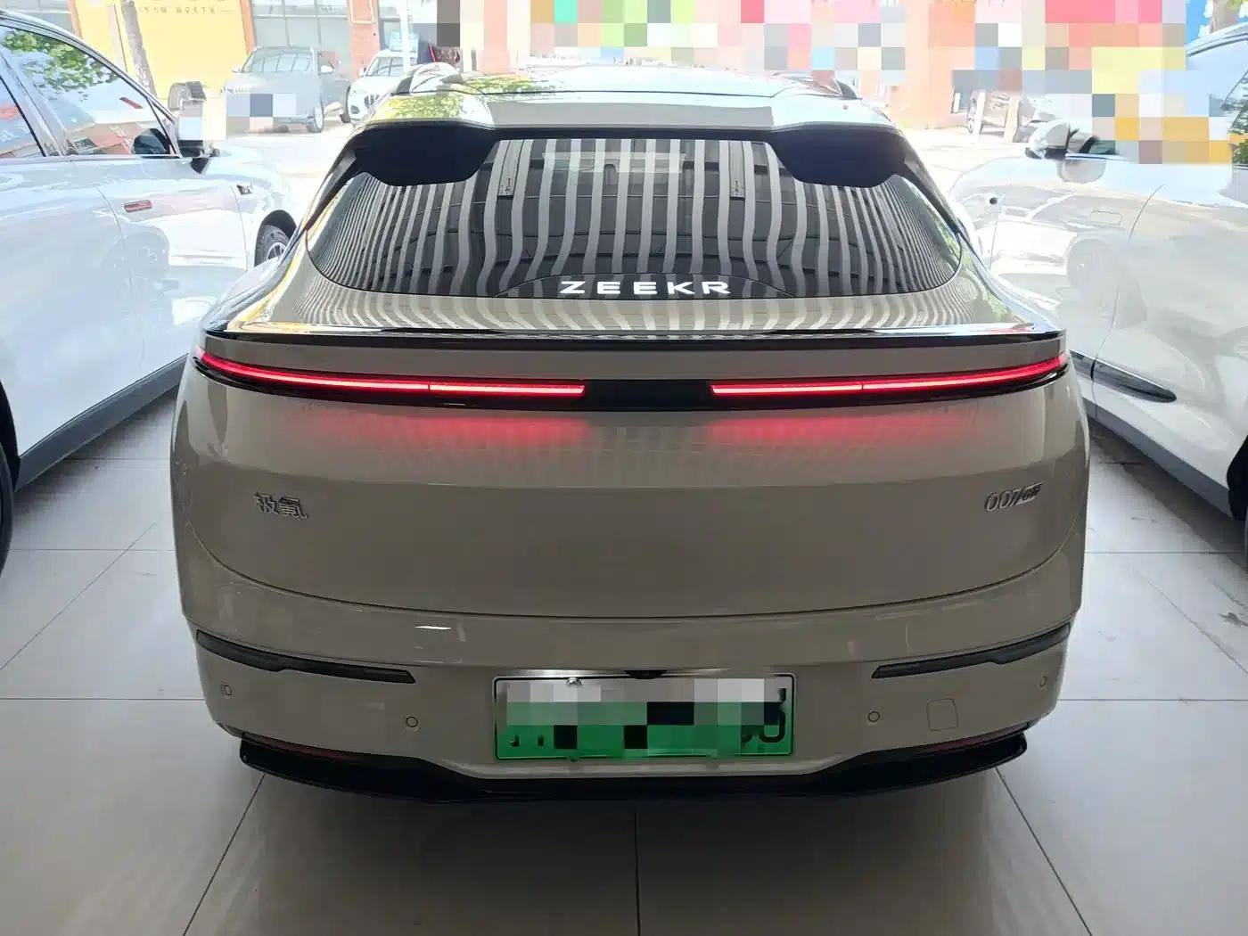 Jike 007GT 2025 Rear-Wheel Drive Intelligent Driving Edition 75kWh — миниатюра 11