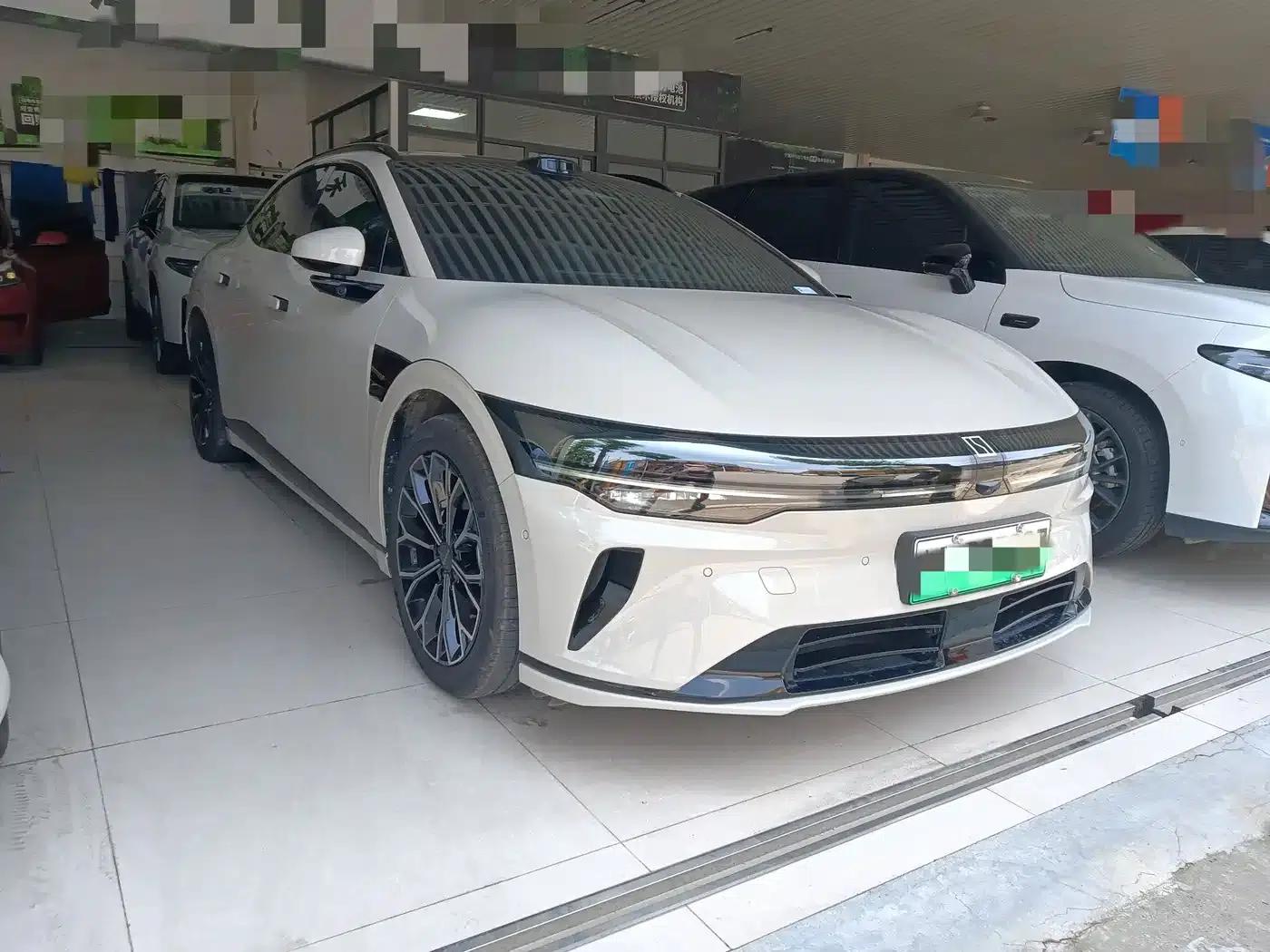 Jike 007GT 2025 Rear-Wheel Drive Intelligent Driving Edition 75kWh — миниатюра 3