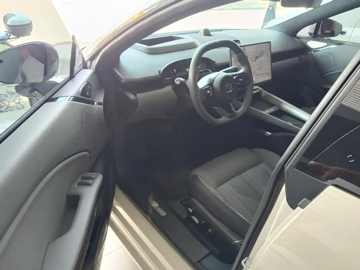 Jike 007GT 2025 Rear-Wheel Drive Intelligent Driving Edition 75kWh — миниатюра 4