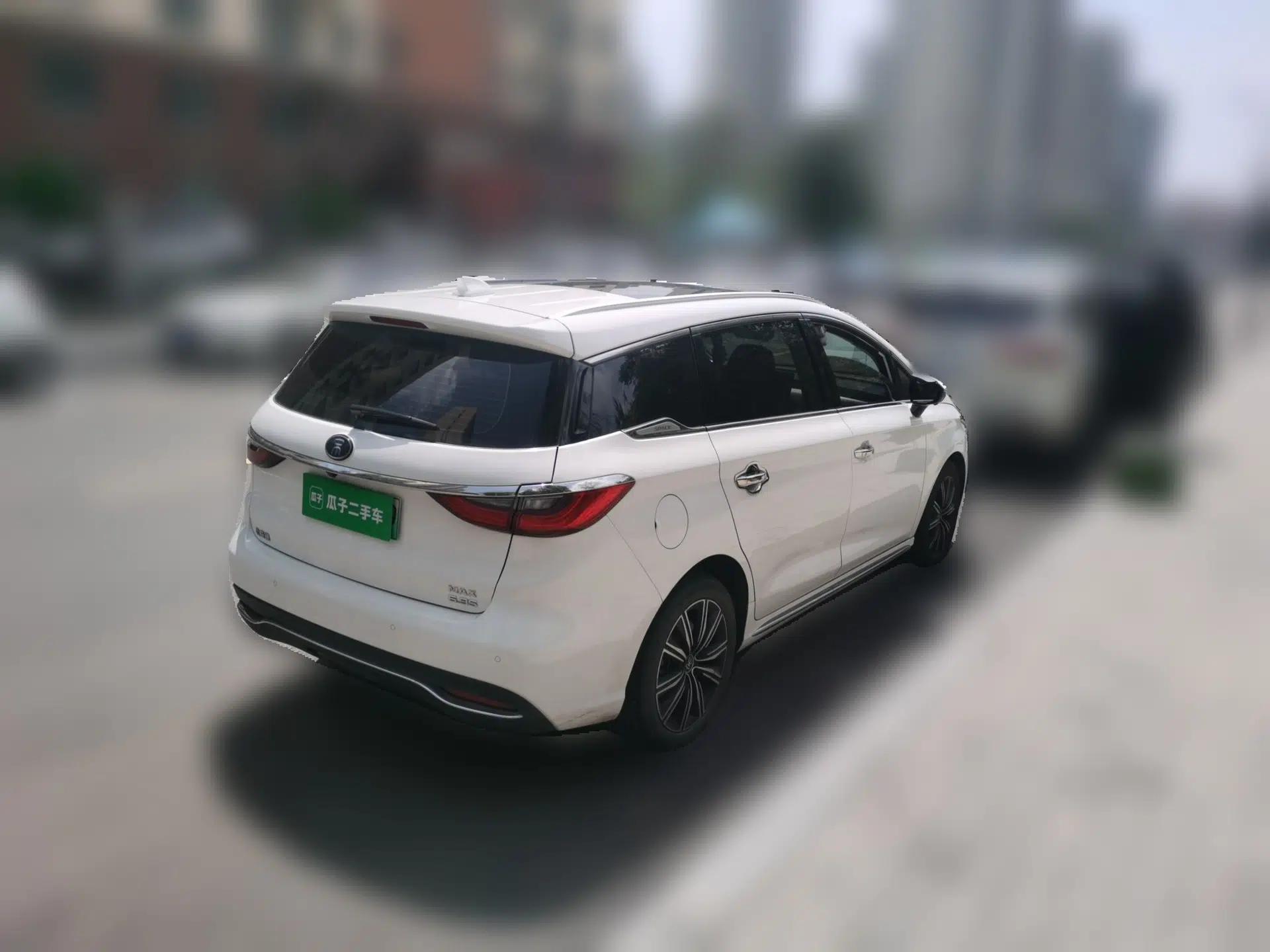 BYD Song MAX New Energy 2019 DM 1.5T Smart Connect Enjoyment Model 7 Seats China VI Standard — миниатюра 6