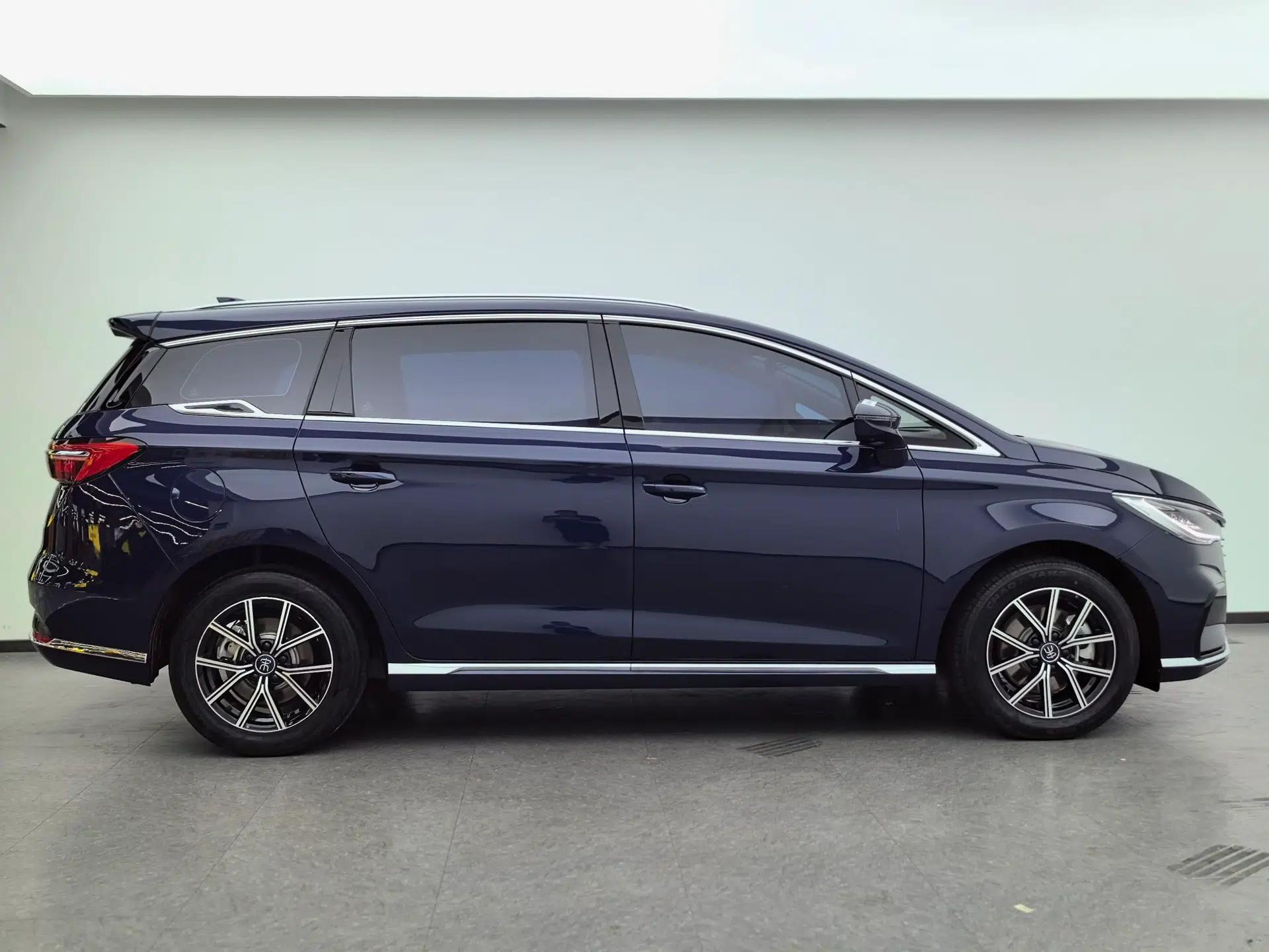 BYD Song MAX New Energy 2022 DM-i 105KM Prestige Model — миниатюра 16