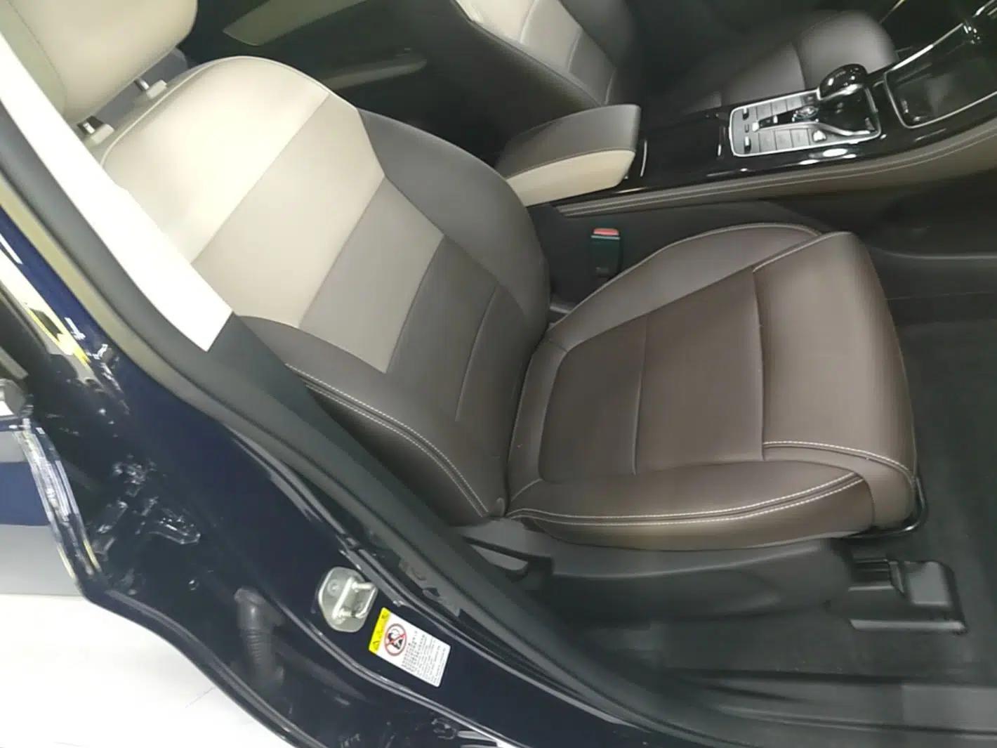 BYD Song MAX New Energy 2022 DM-i 105KM Prestige Model — миниатюра 26