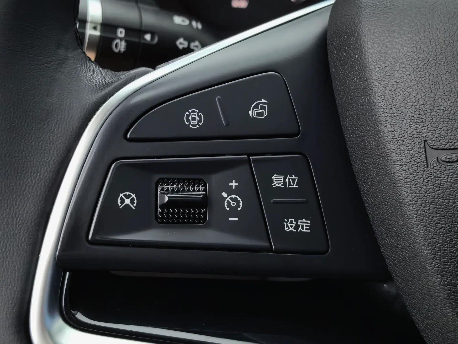 BYD Song MAX New Energy 2022 DM-i 105KM Prestige Model — миниатюра 38