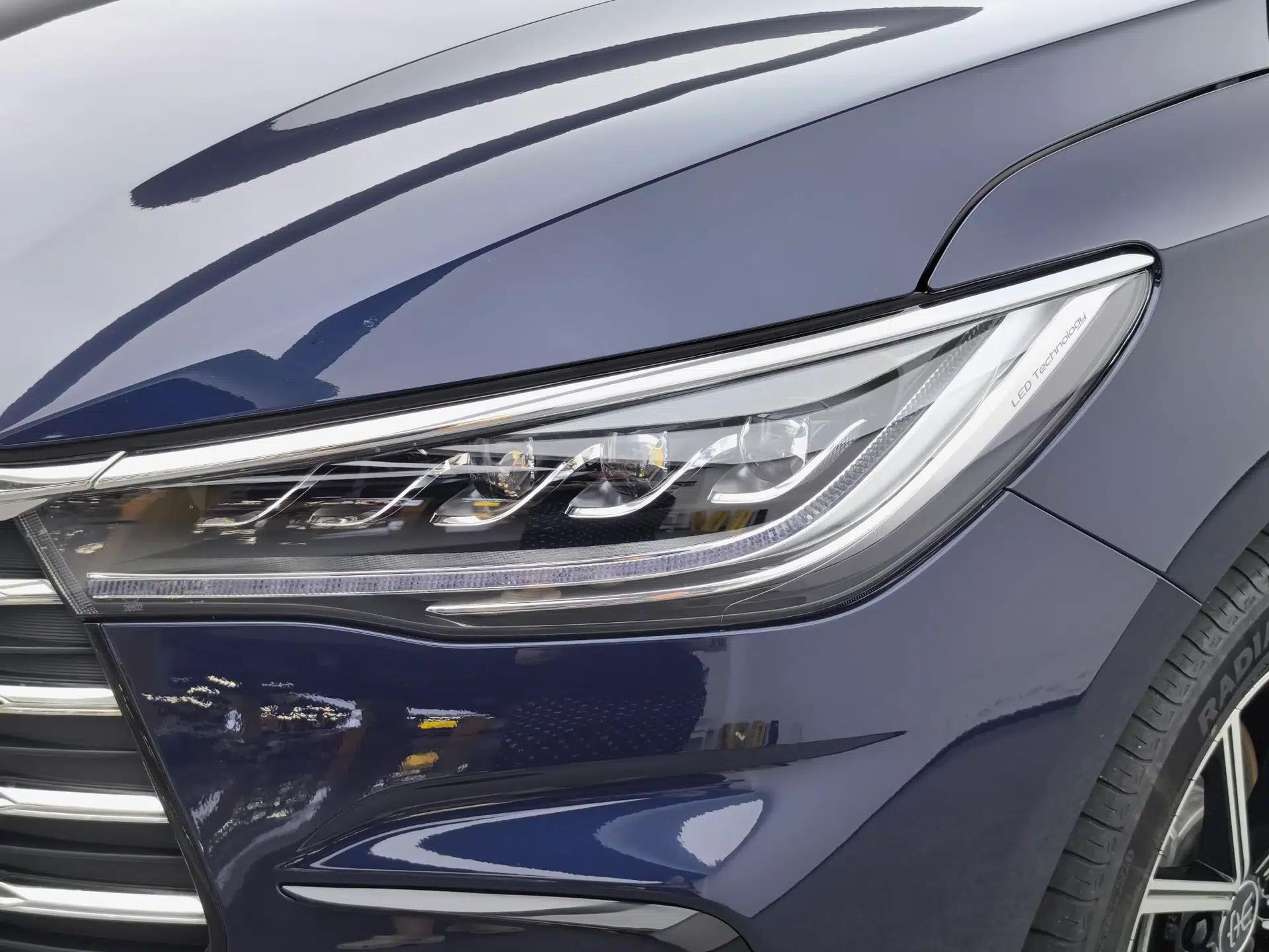 BYD Song MAX New Energy 2022 DM-i 105KM Prestige Model — миниатюра 8