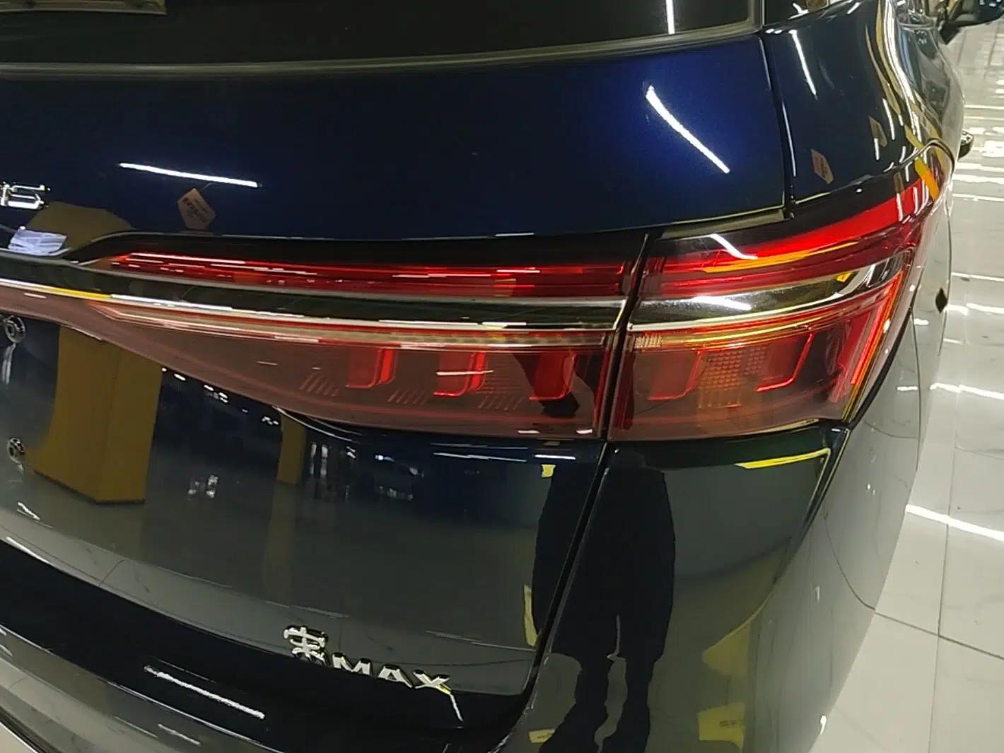 BYD Song MAX New Energy 2022 DM-i 105KM Prestige Model — миниатюра 9