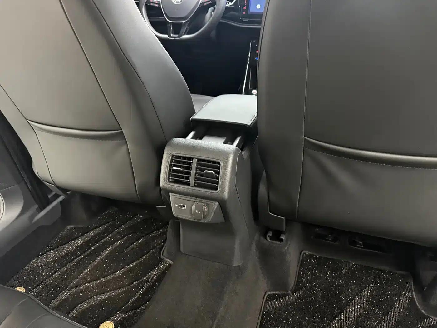 Jetta VS7 2022 Panda Edition 1.4T Automatic Glory Pro — миниатюра 16
