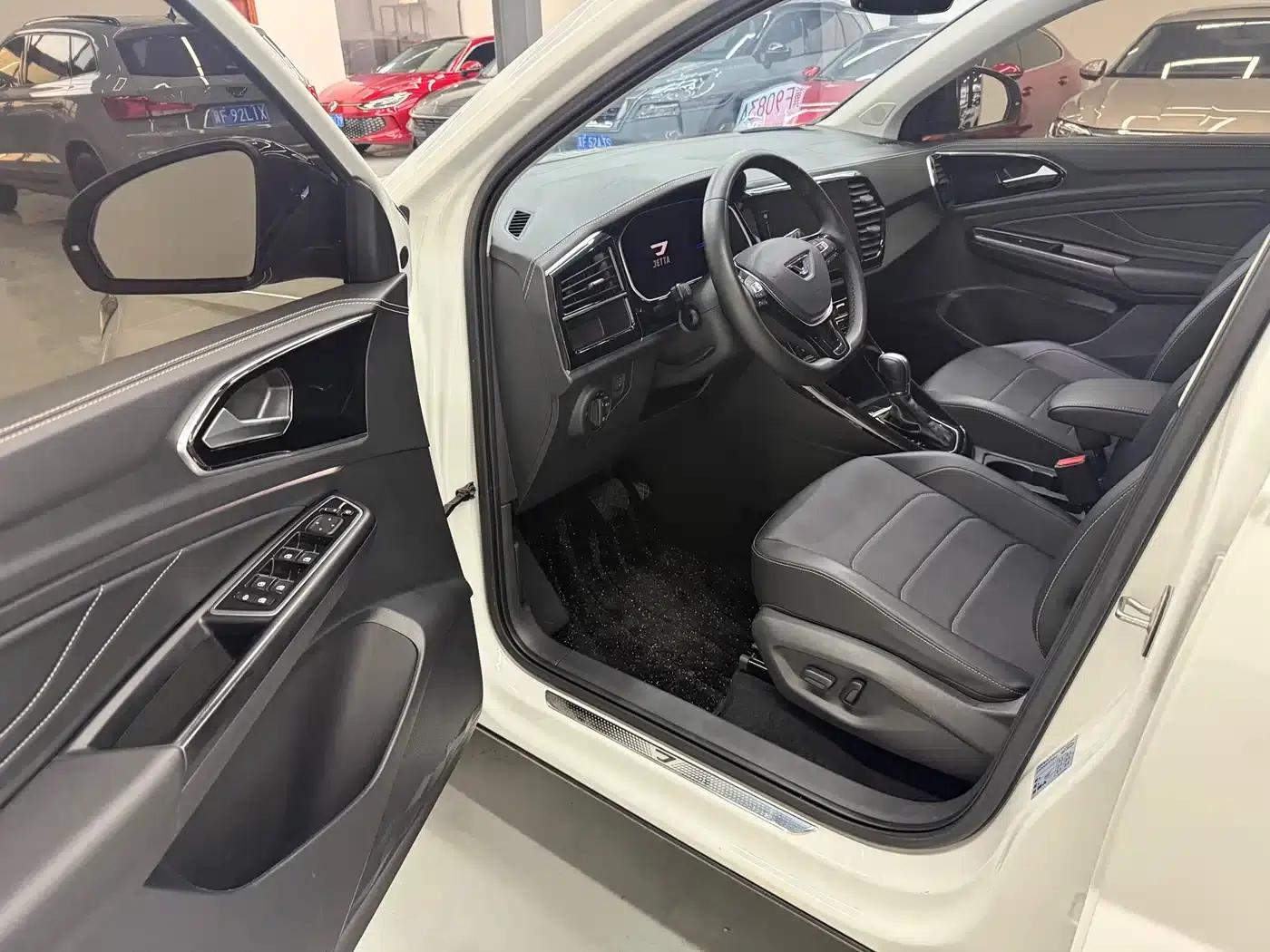 Jetta VS7 2022 Panda Edition 1.4T Automatic Glory Pro — миниатюра 8